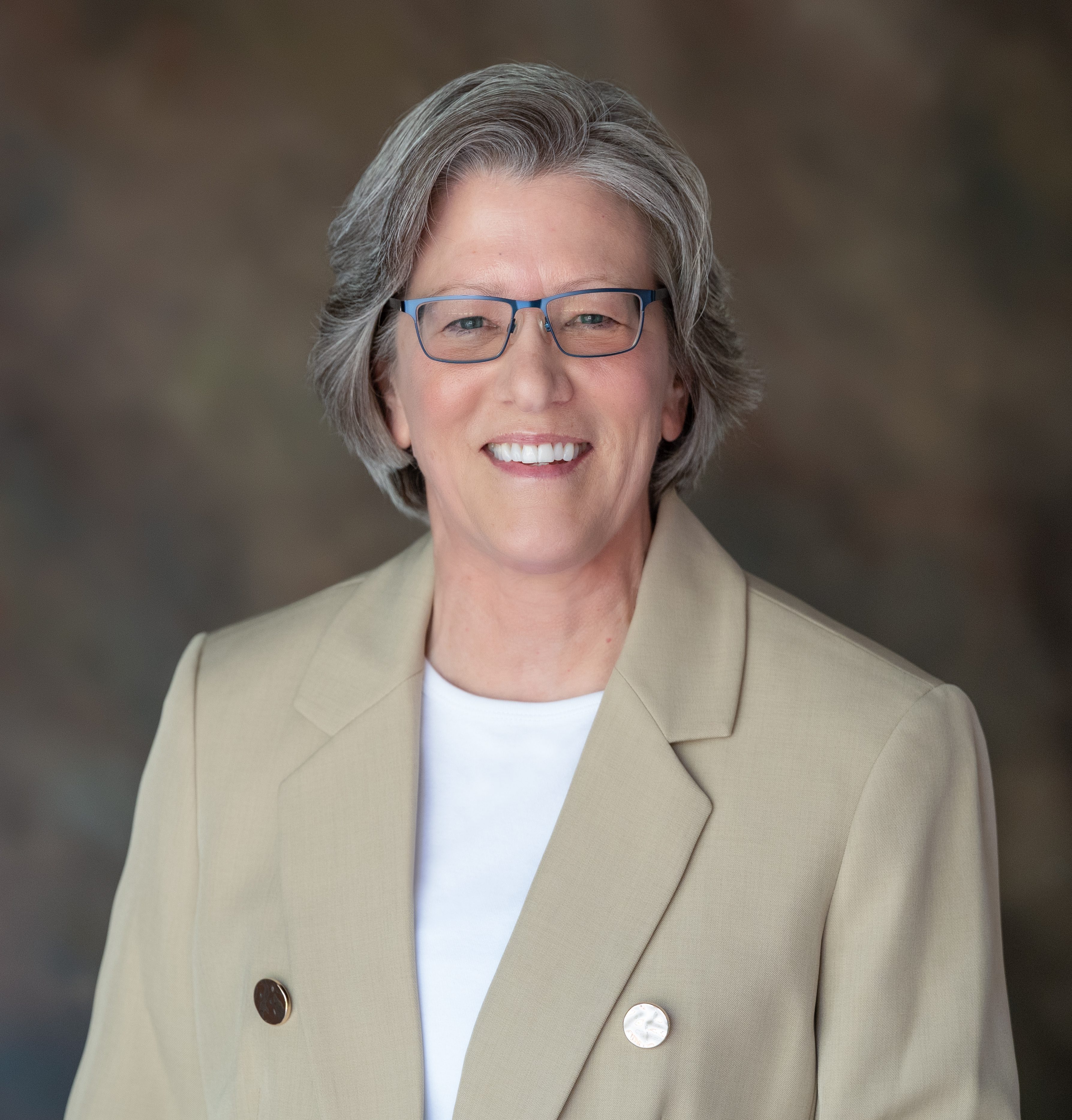 Ks-1001 Karen stark vice president of retail and donated goods